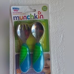 Munchkin Mighty Grip Fork and Spoon green